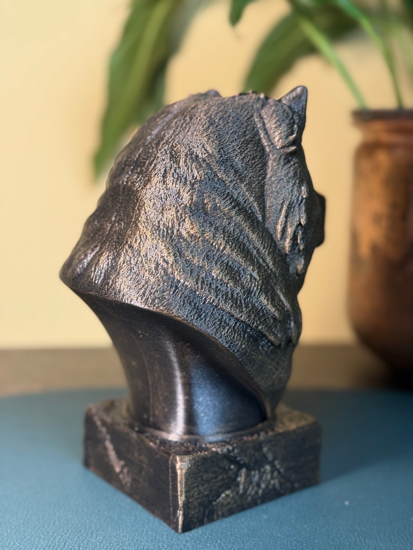 Chow Chow bust detail – antique finish hand-painted 3D print sculpture for dog lovers