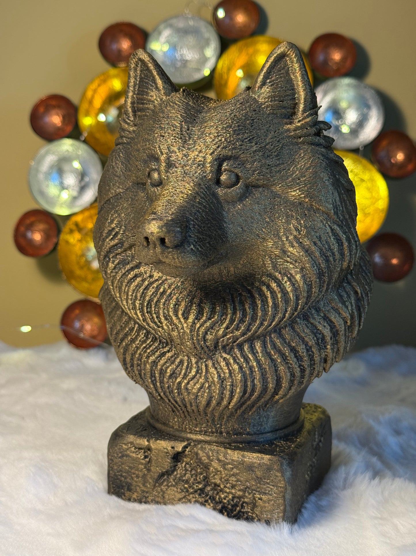 Keeshond side view antique style bust – Keeshond 3D printed dog statue home decor