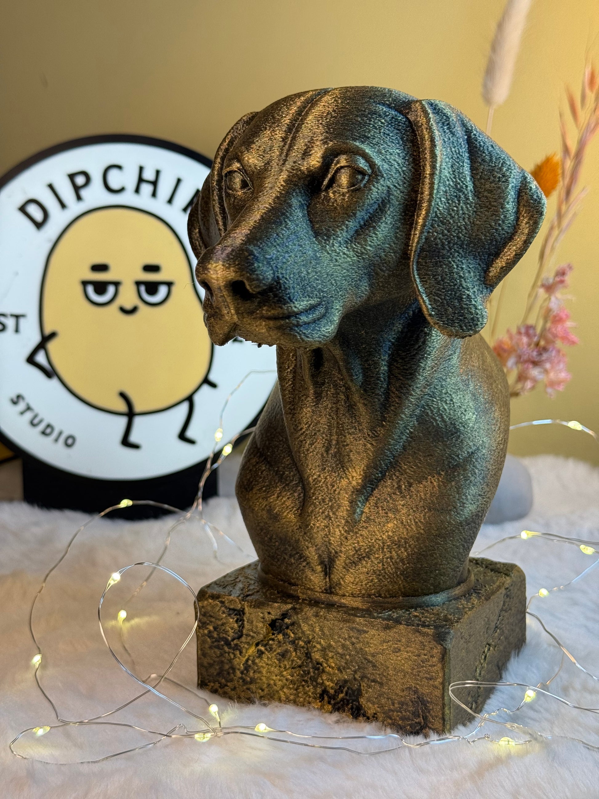 Weimaraner side view antique style bust – Weimaraner 3D printed dog statue home decor