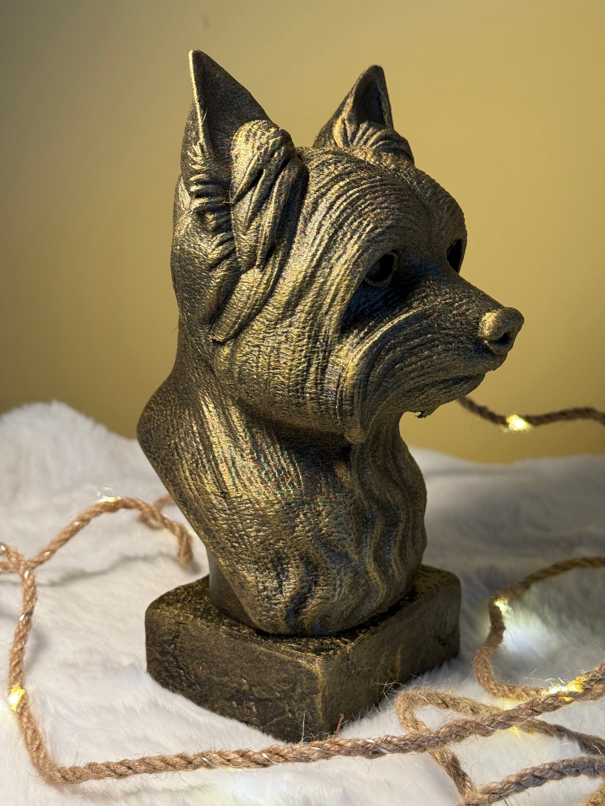 Yorkshire Terrier side view antique style bust – Yorkshire Terrier 3D printed dog statue home decor